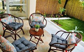 Oasis Luxury Detached House In Thessaloniki With Hydromassage